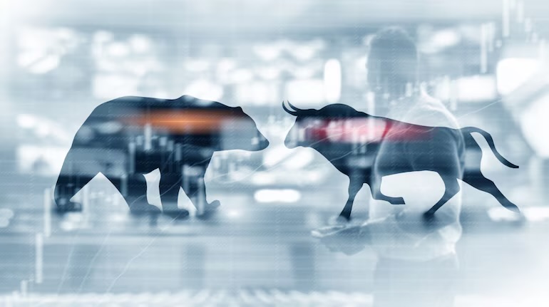 Markets Stay Resilient: Sensex Ends Flat, Nifty Gains Amid Global Weakness