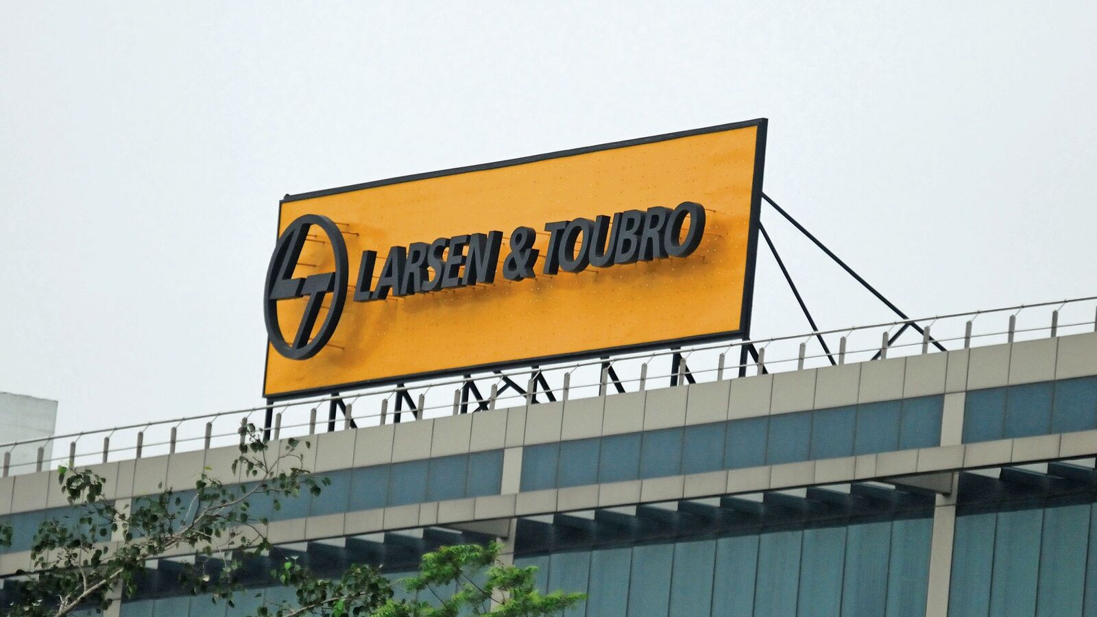 Big Wins for L&T: Massive ₹10-25 Billion Engineering Orders, Powering Growth in India and Abroad