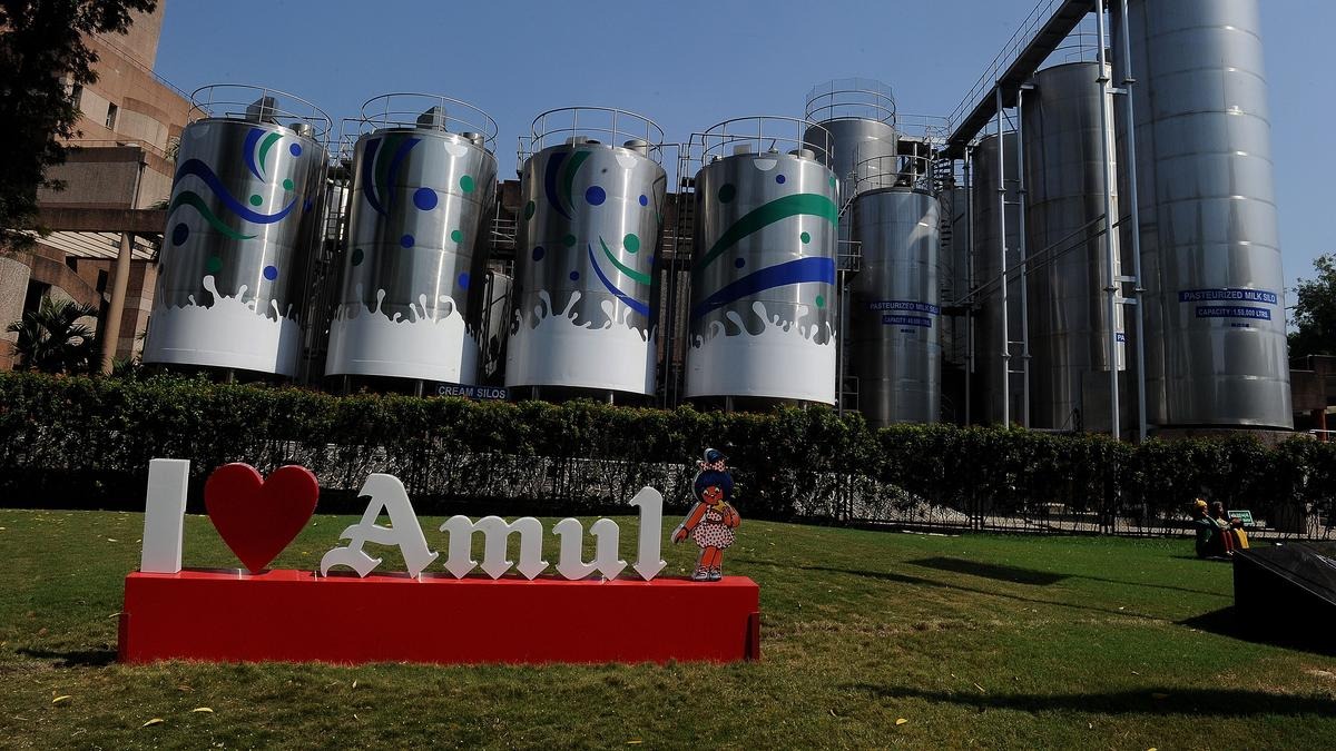 From Village Cowsheds To Global Shelves: How India’s Dairy Co-ops Surpassed Multinational Giants