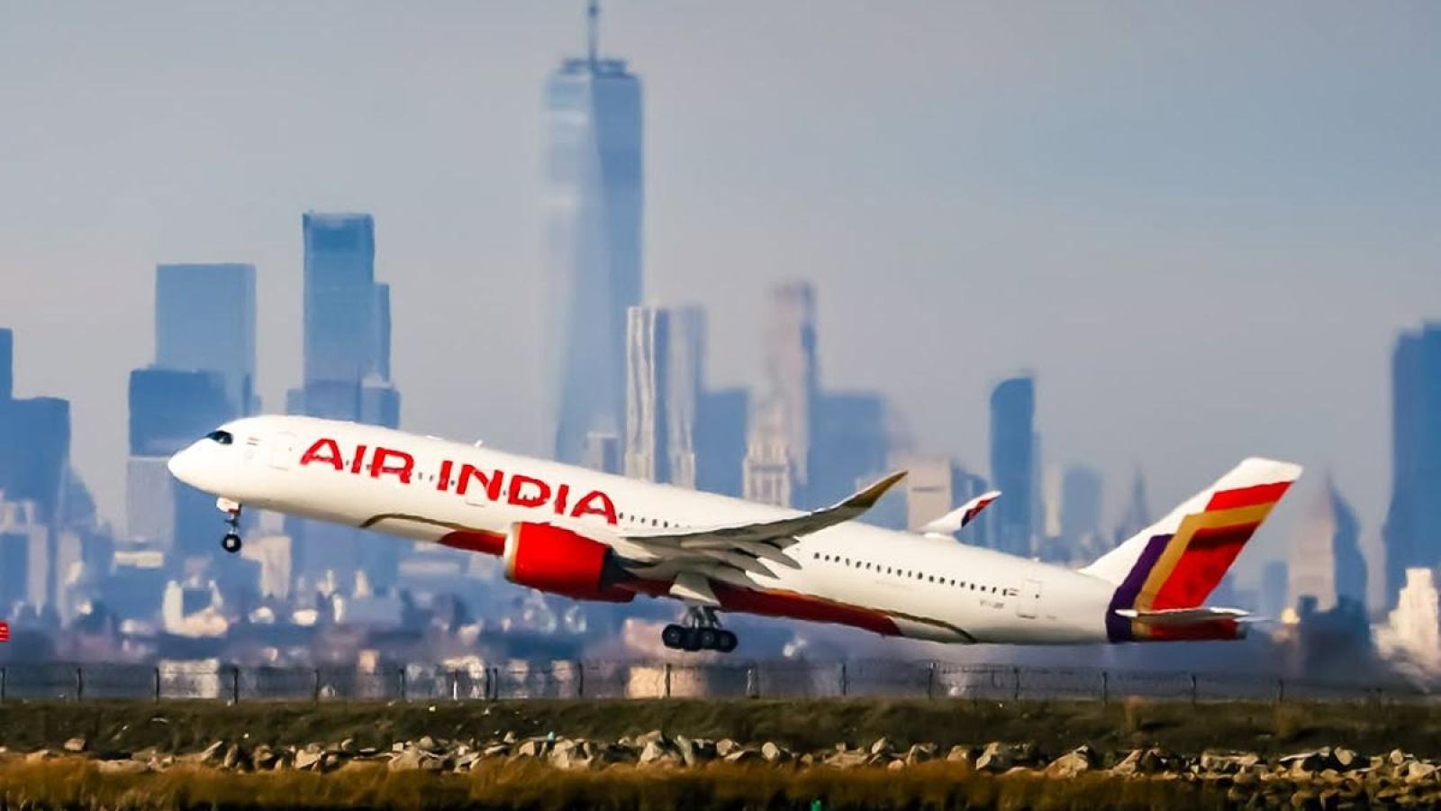 Air India Flight Returns Mid-Air: Civil Aviation Ministry Orders Probe into AI-887 Incident