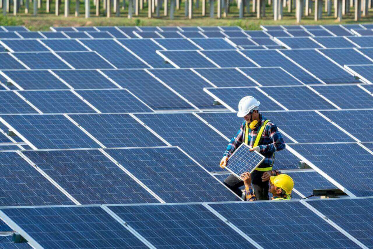 Australian Premium Solar Locks in ₹107.7 Million Order, Expanding Renewable Energy Presence