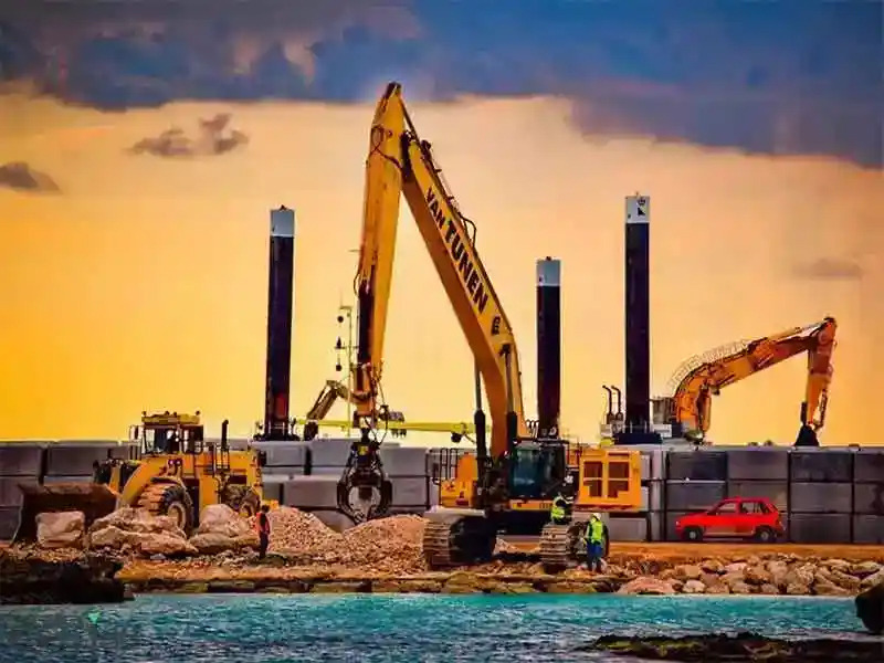 India’s Construction Equipment Industry Faces Slowdown, Growth Drops to 3% in FY25