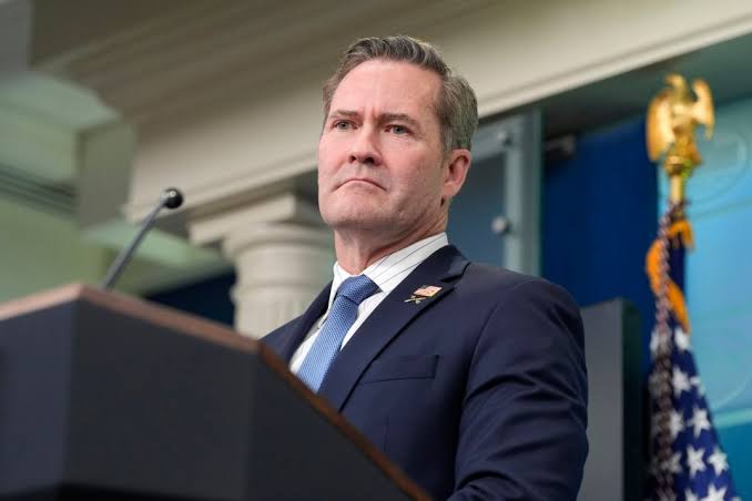 Waltz Exits Stage Left: White House Security Adviser Steps Down After Digital Blunder