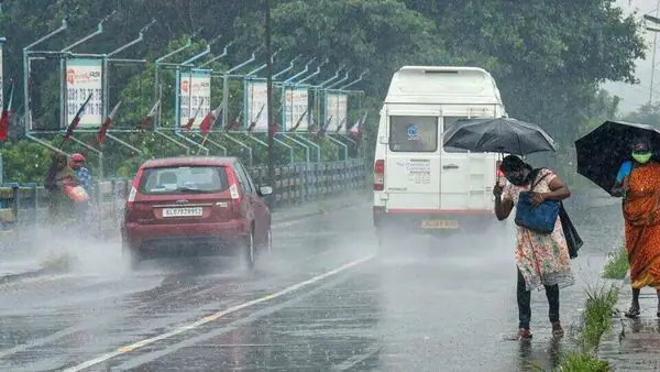 Drizzles and Downpours: Monsoon Mischief Hits Delhi, Lucknow, and Maharashtra – State-wise Forecast and Advisory