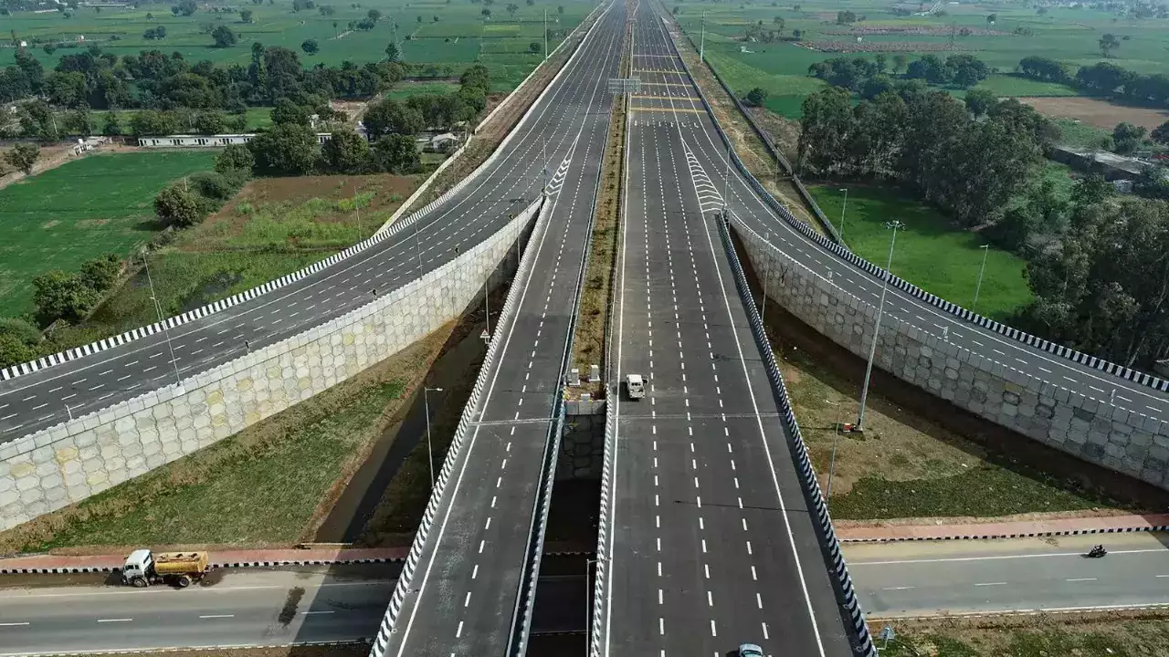 Delhi to Mumbai in a Day: Expressway Opens New Horizons for Commuters
