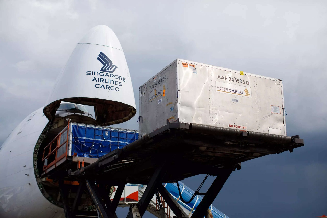 Singapore Airlines Reports May Cargo Load Factor at 57.2%, Reflecting Strong Demand