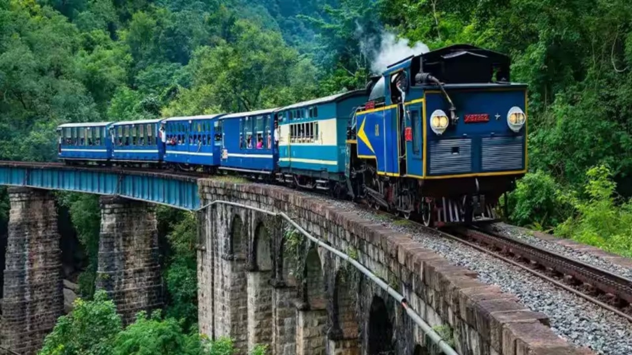 India’s Slowest Train, Fastest in Hearts: Why the Nilgiri Mountain Railway Draws Unstoppable Crowds