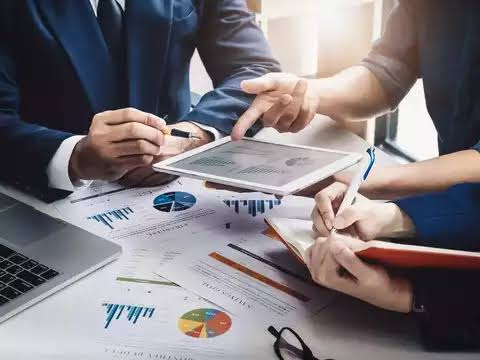 Markets in the Red, But India’s Boardrooms Buzz: FIIs Buy Big, Q4 Results Roll In, and Corporate India Makes Bold Moves