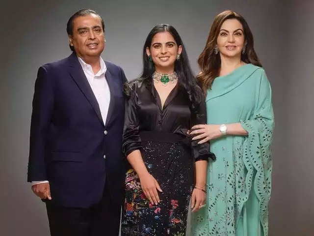 The Rise of Isha Ambani: From Education to Entrepreneurial Excellence