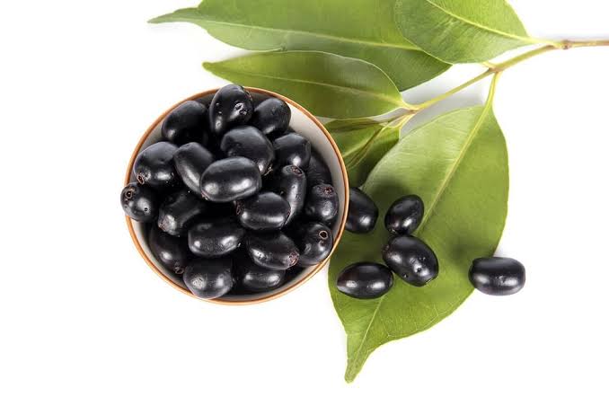 Desi Delights Decoded: 10 Indian Fruits and Their English Avatars Revealed!