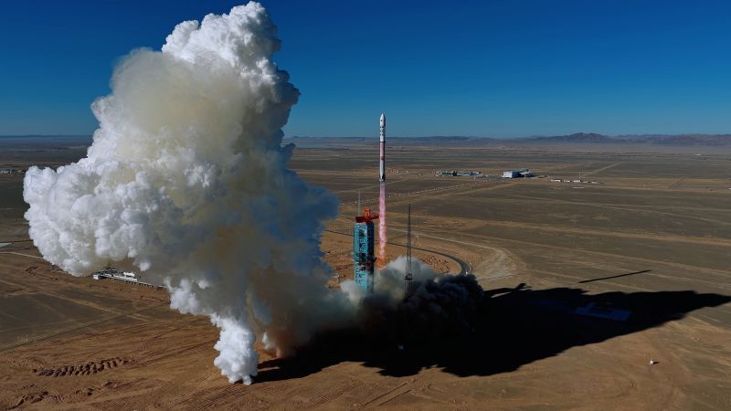 Fireball in the Desert: China’s Zhuque-3 Test Marks Partial Success