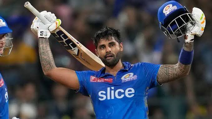 Mumbai Indians Post Mammoth 215/7 Against Rivals in Thrilling Showdown