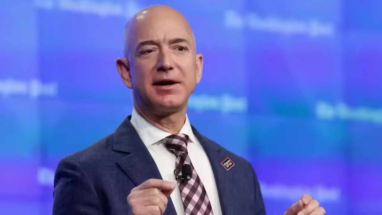 The Surprising Job Jeff Bezos Recommends Before Starting Your Own Company