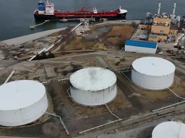 India Finalises Fuel Supply Deal With Mauritius