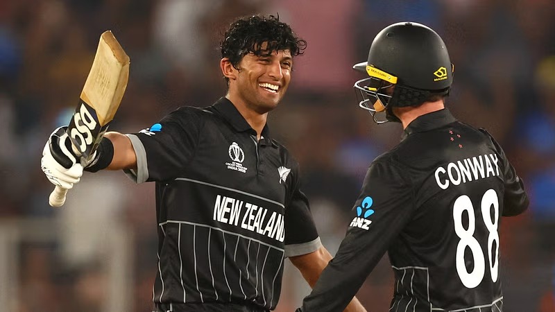 New Zealand Reach 100 in Chase Against Bangladesh; Rachin Ravindra Steady at 54 (22.1 Overs)