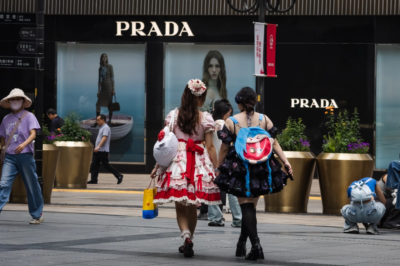 Global Luxury Brands Turn to India’s Cultural Tapestry to Weave Fashion Narratives