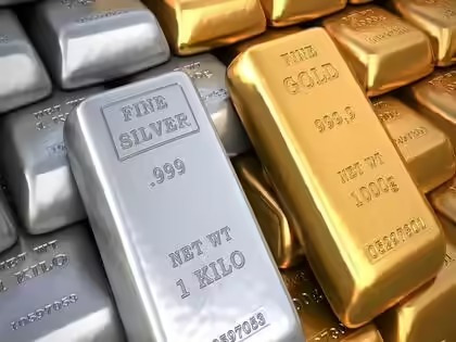 Bullion Mood Swings: Gold Climbs, Silver Pouts in Precious Tug-of-War