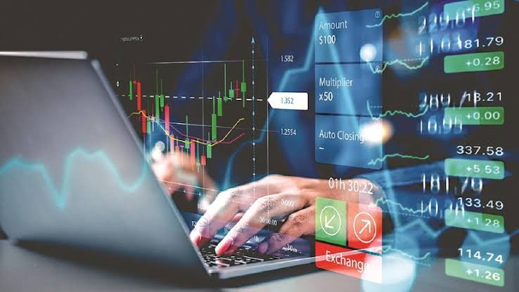 Today's Market Pulse: Global Trends, Corporate Moves, and Quarterly Updates