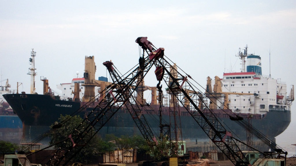 India Emerges as World's Top Ship-Recycling Nation in 2025