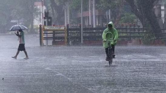Rain Check Alert: IMD Flags Downpour Zones as Monsoon Lingers into November