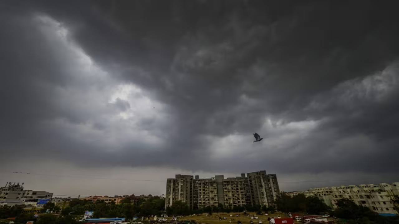 ₹1.2 Crore Cloud Seeding Trial’s Tears: No Rain, Only Scorching Political Heat