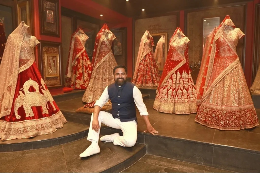 Sabyasachi Mukherjee's 25Year Fashion Journey A Majestic Ode to Kolkata's Cultural Splendor