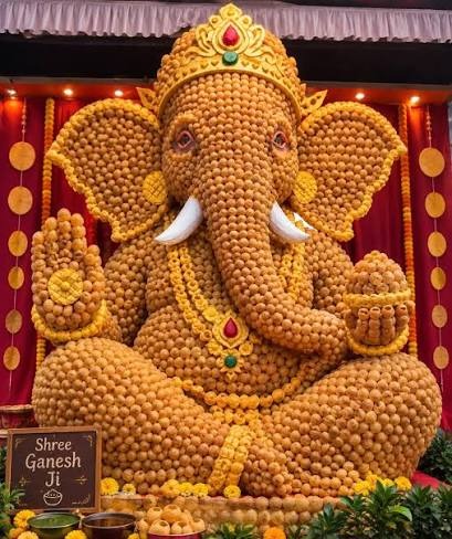 Forget Plaster of Paris: This Pune Eatery Built a Massive Ganesha Out of Your Favorite Street Food