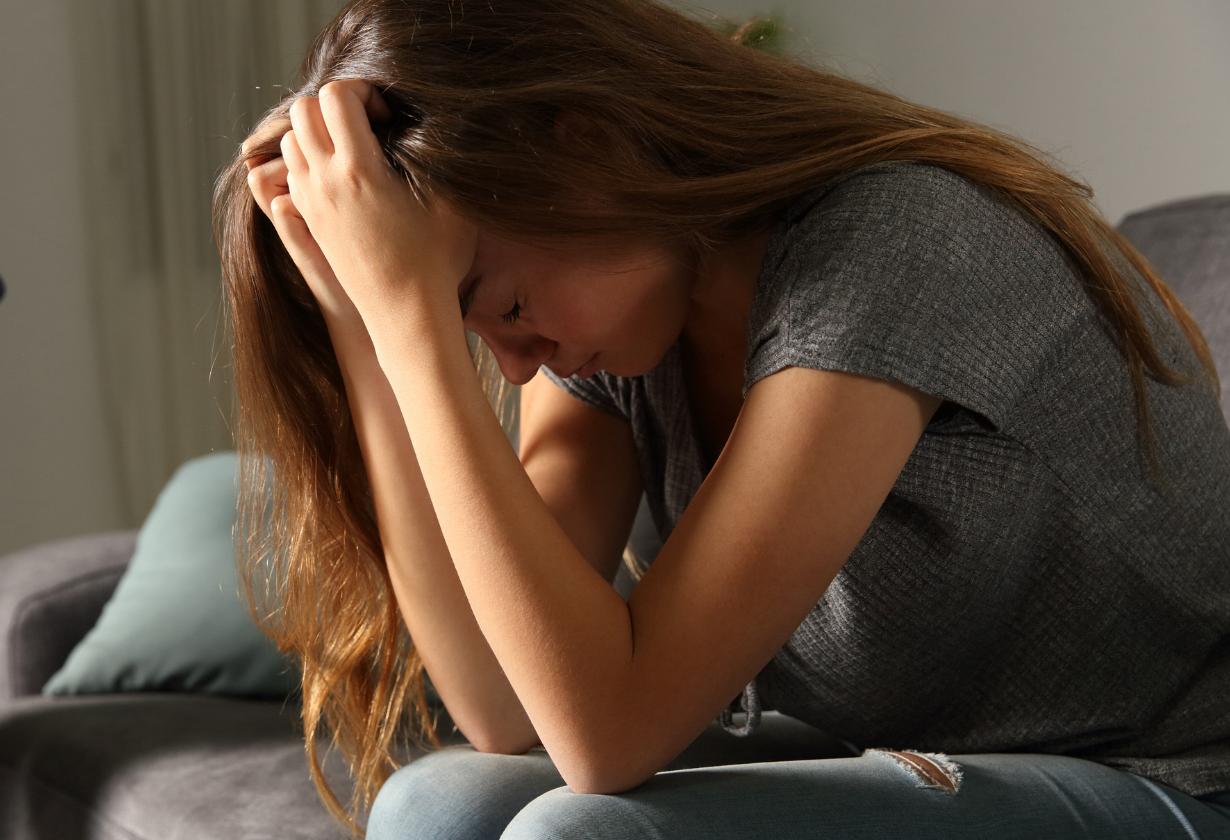 Lighter living, fewer burdens: 7 habits that weigh you down—and what to do instead