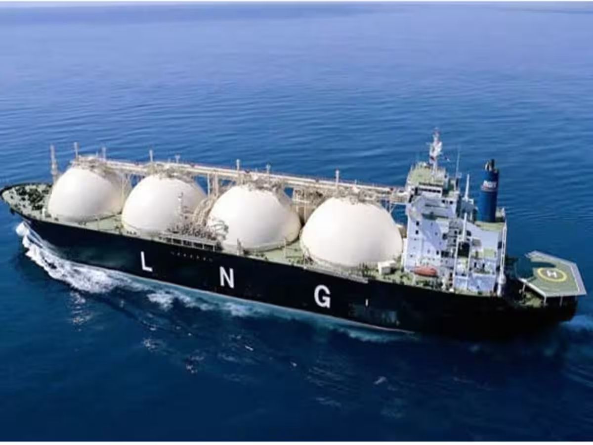 Price Shock: India Pays Highest LNG Import Rates in Years Amid War Disruption
