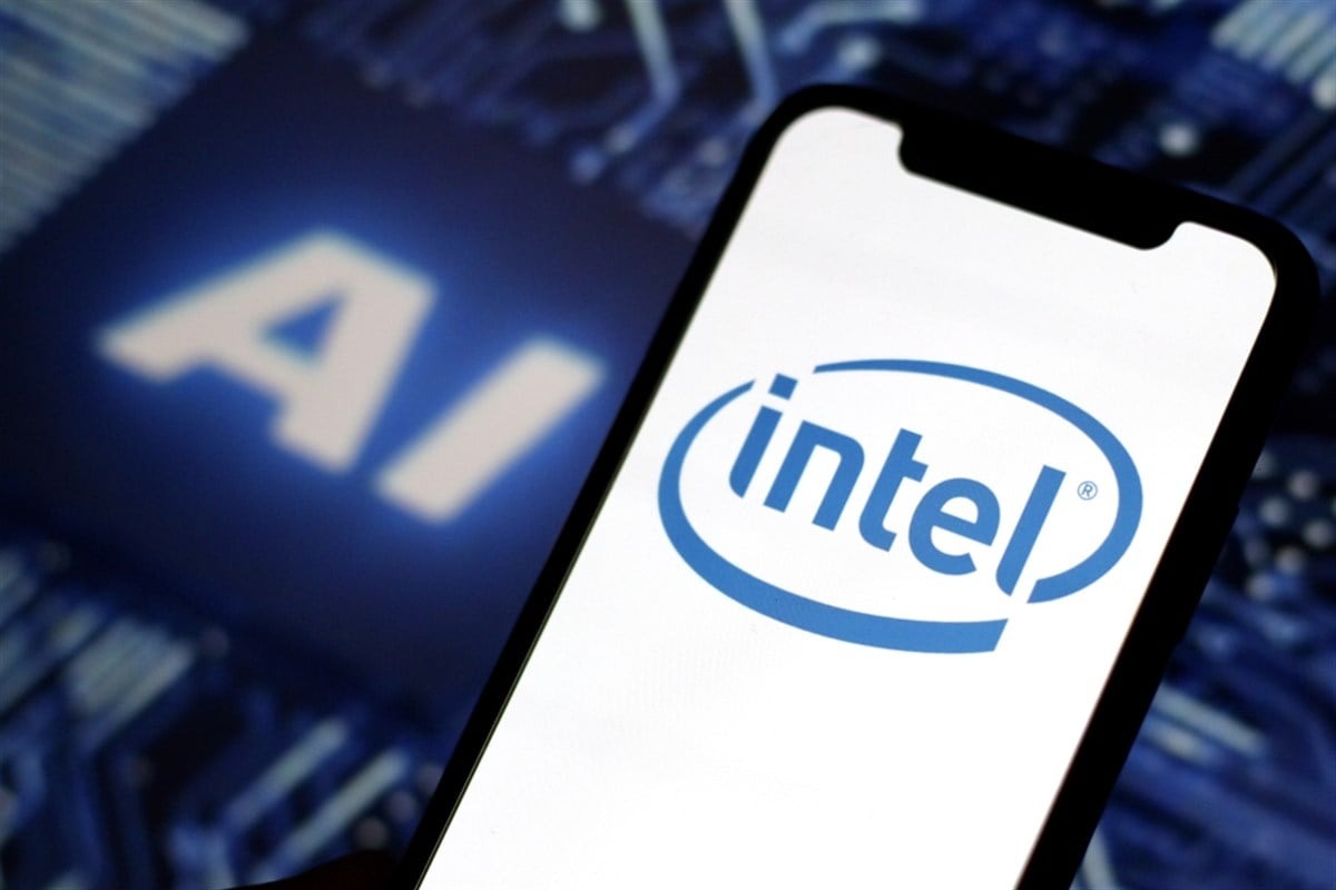 Market Shocker: Intel Stock Rockets 24.7% Premarket on Turnaround Hopes