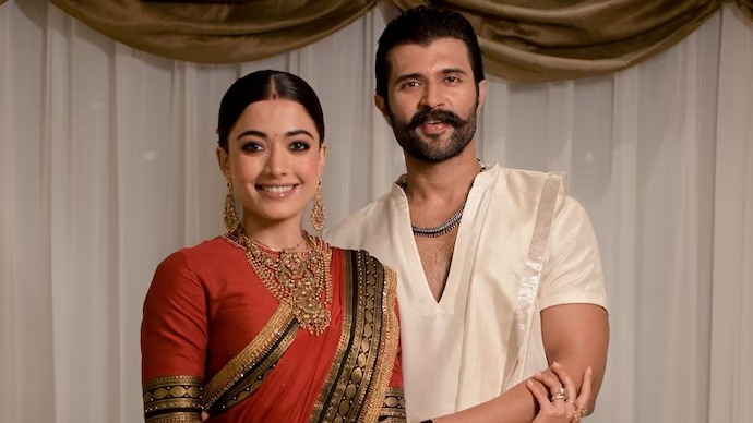 Vijay Deverakonda, Rashmika Mandanna Award Scholarships to 180 Students