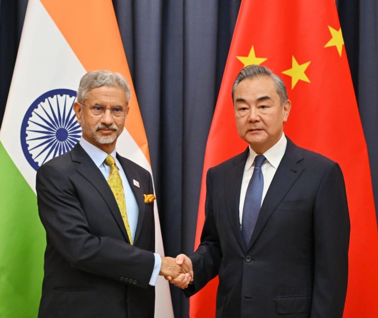 Bridging Borders: India and China Signal Thaw in Diplomatic Ties