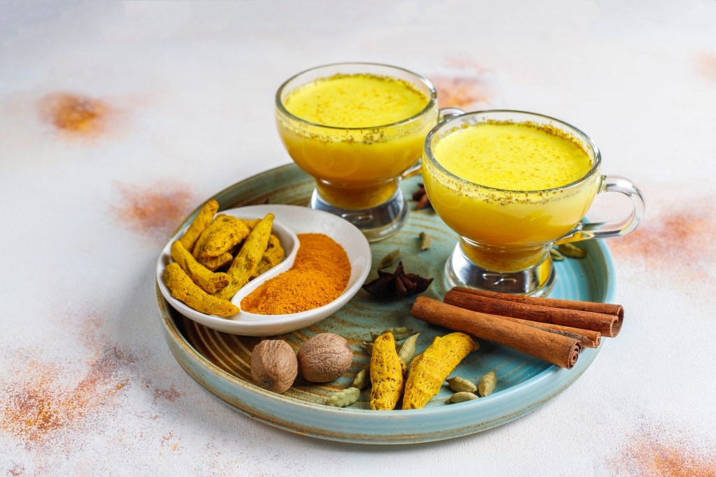 Top 5 Ingredients For DIY Face Packs Recommended By Cosmetologist: What To Use And What To Avoid—Is Lemon Juice Safe?