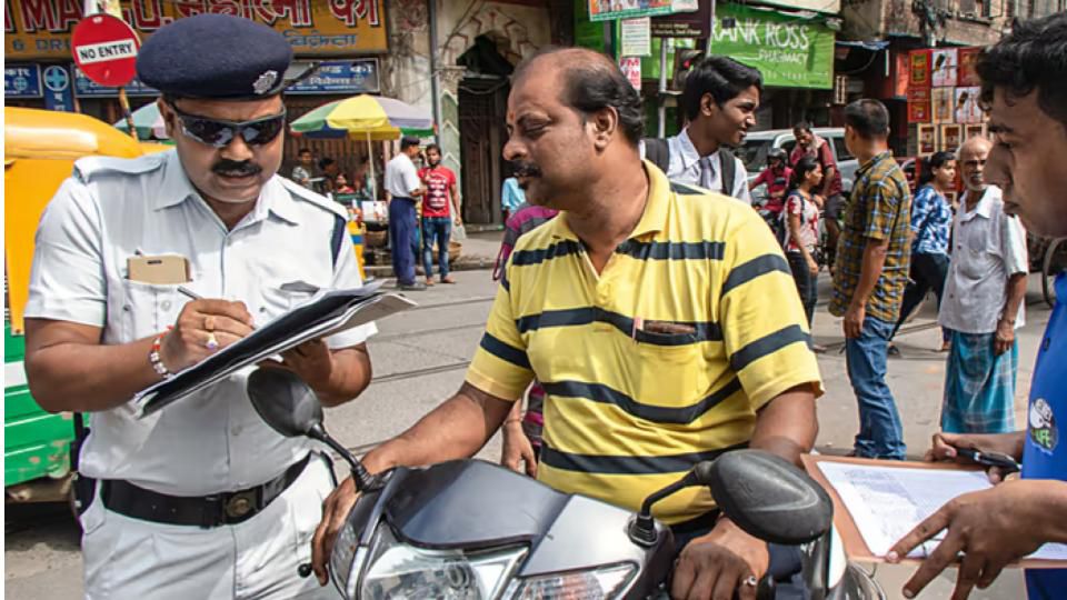 Red Light, Green Dues: Unpaid Traffic Fines Pile Up to ₹9,000 Crore