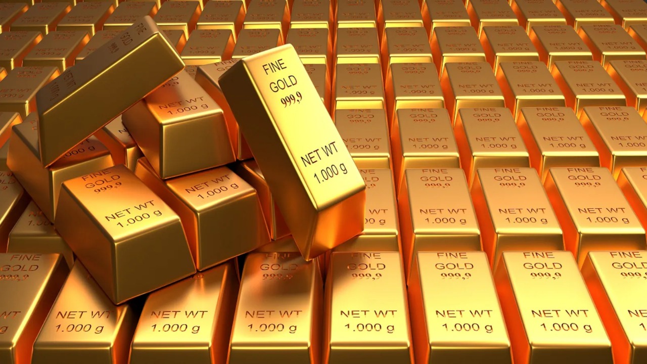 Gold Prices Dip Slightly Across Major Indian Cities
