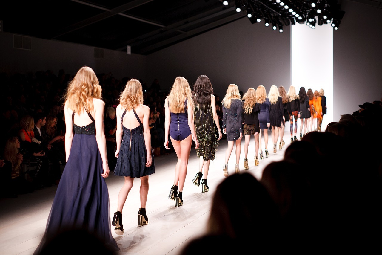 Style Stakes Rise: Luxury Labels Gamble on Glamour’s Grand Return