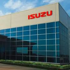 SML Isuzu’s August: Fewer Wheels on the Road, But Strategy Still Rolling