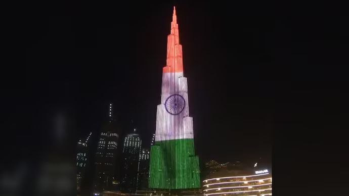 Dubai’s Burj Khalifa Glows in Indian Tricolour for Independence Day