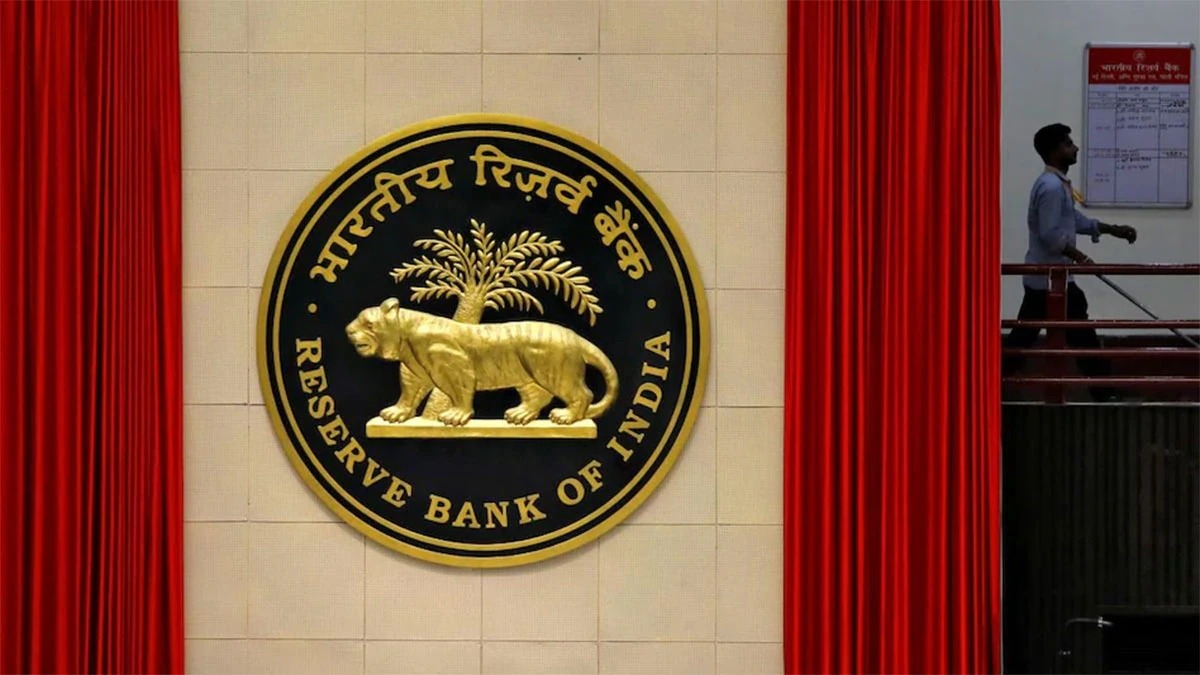 RBI: No Outstanding Central Government Loans, Indian Banks’ Loans Up 11.3%, Deposits Rise 9.7% as of October 31