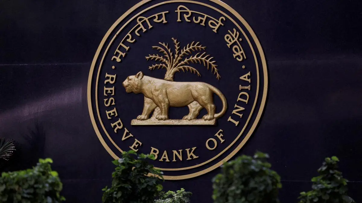 RBI Launches ₹1 Lakh Cr VRRR Auction to Soak Up Surplus Liquidity—Signals Tactical Tightening