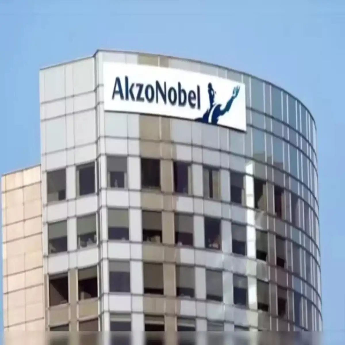 Akzo Nobel India Sees Promoter Exit Momentum: Imperial Chemical Offloads 2.3 Million Shares via Block Deal