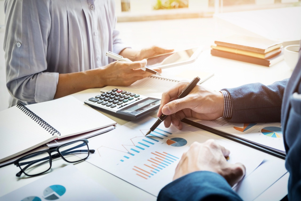 Emerald Finance Partners with Multicare Services (India)