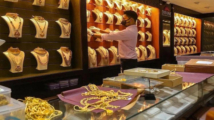 Muthoot & Manappuram Shine Through RBI’s Gold Loan Glow-Up: Fitch Backs Adaptation