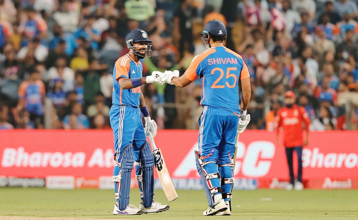 Hardik Pandya's No-Look Six Powers India to Record Score