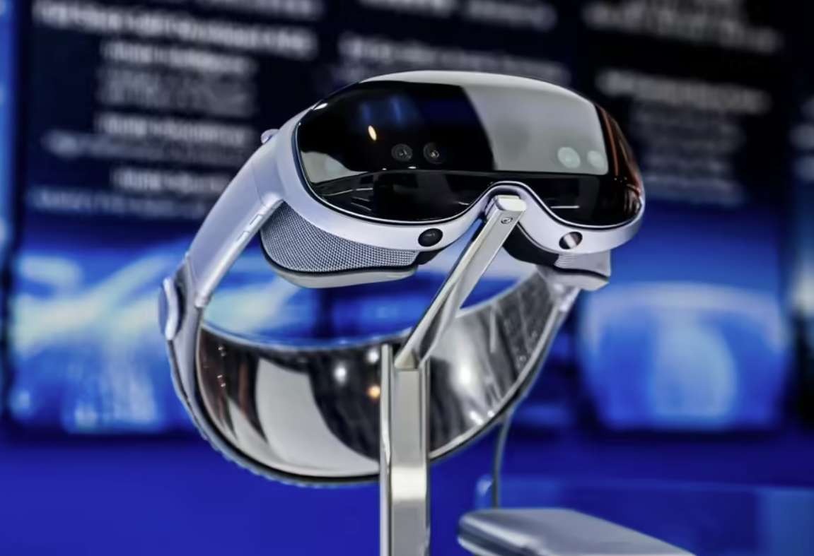 Vivo’s Vision: A Headset That Wants to Grab Apple’s Crown—Literally