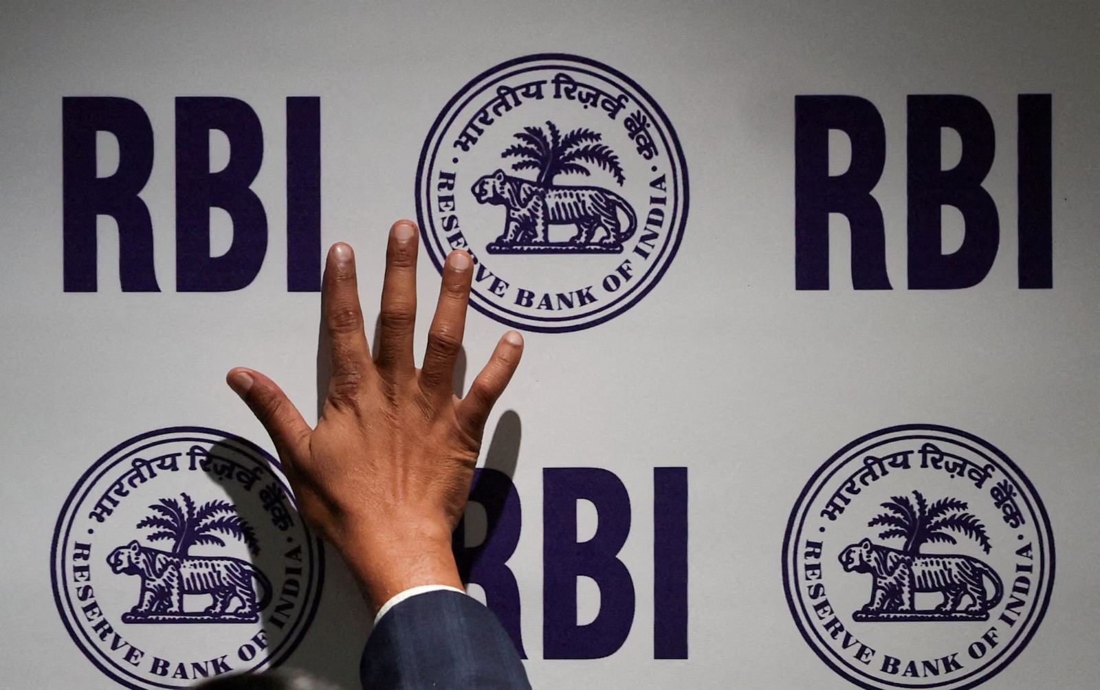 RBI Completes Rs 500 Billion OMO Purchase Auction With Multiple Bond Cut-Offs