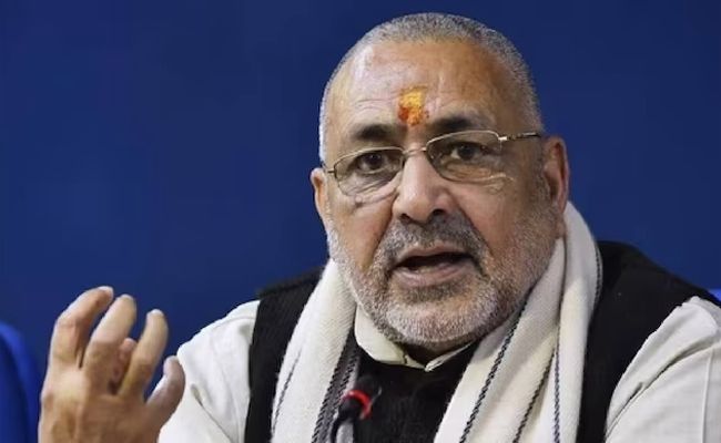 Handloom Revival: Minister Pushes Protection & Tech Growth