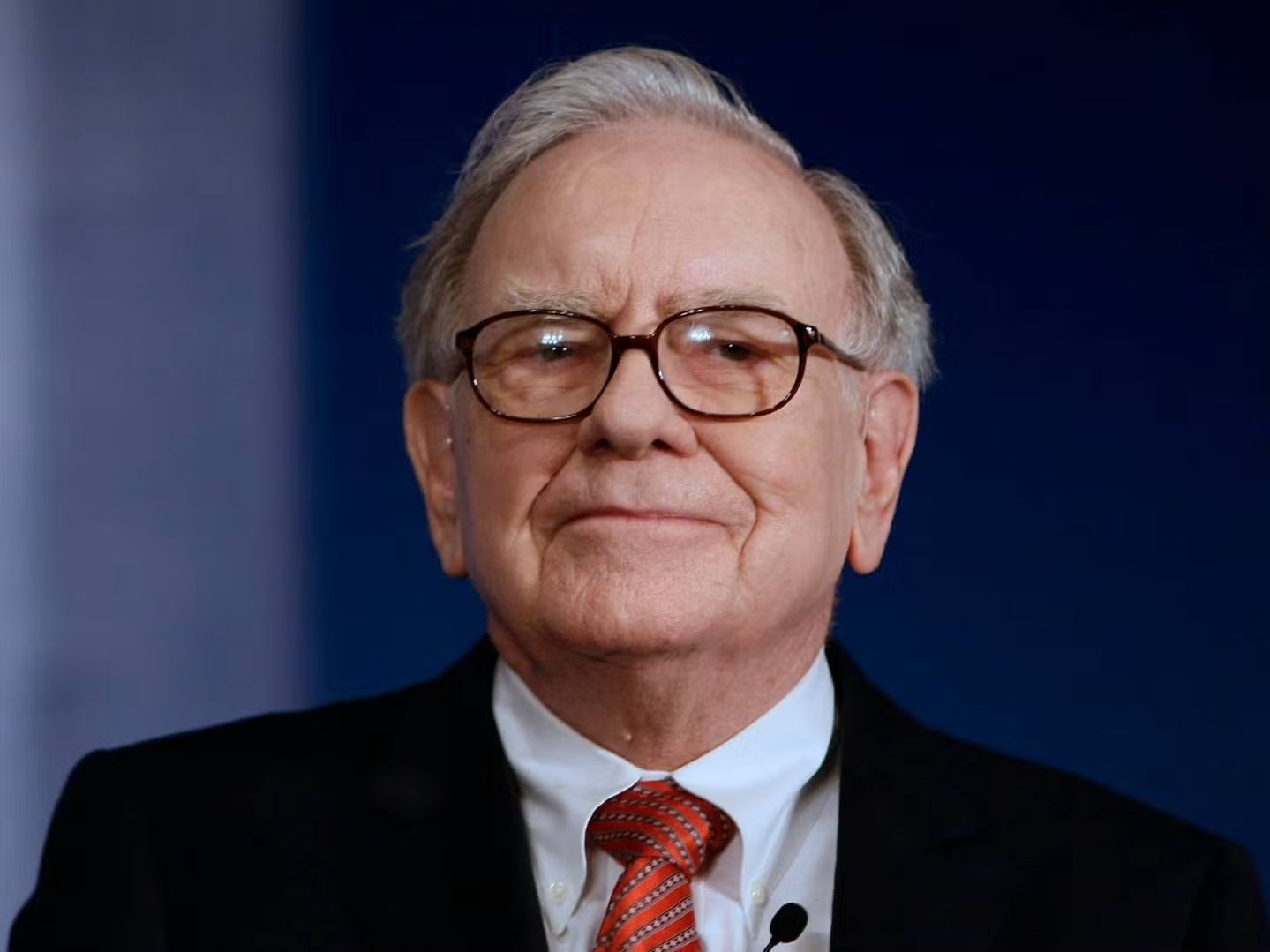 Warren Buffett Warns Investors Against Becoming Stock Market Ducks Amid Rising Speculation