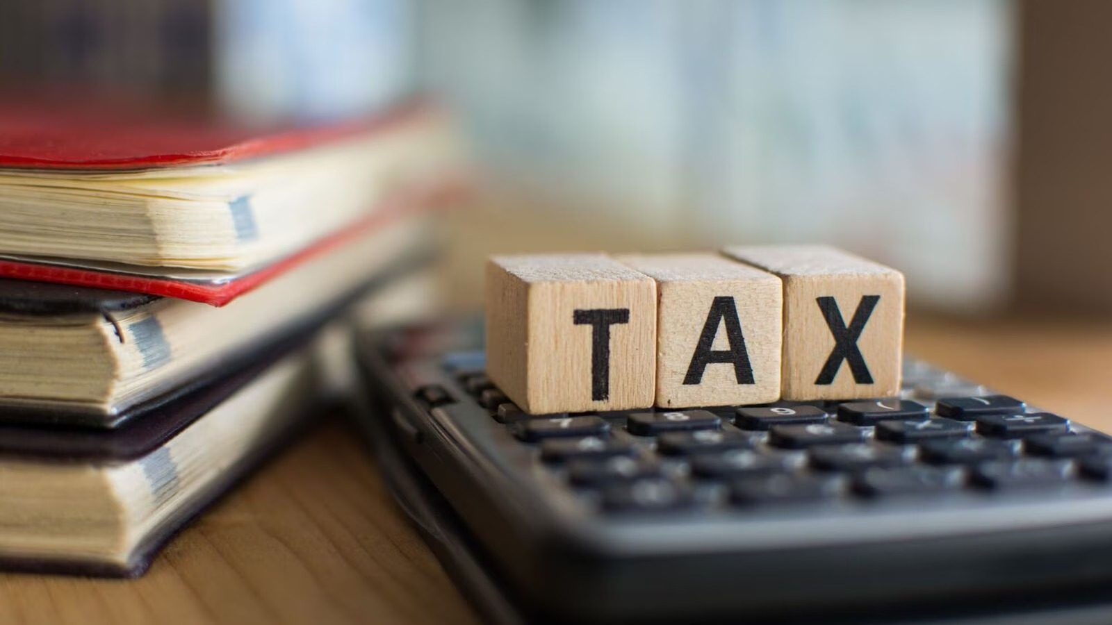 Tax Revenue Trends Reverse: India’s Net Direct Collections Down 4% Despite Strong Compliance