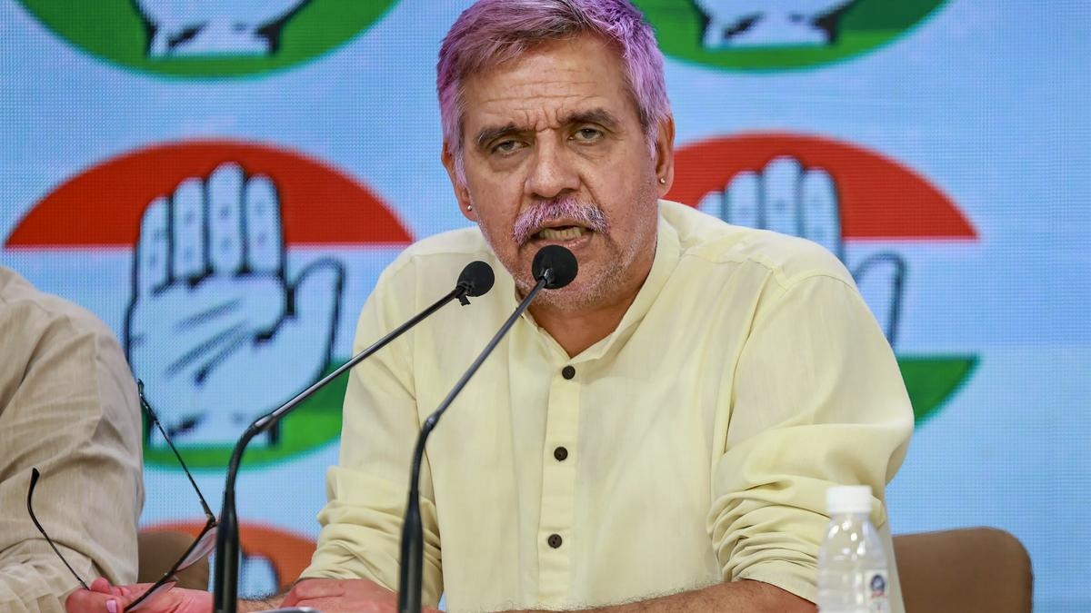 Congress Keeps Delhi Guessing: Sandeep Dikshit Tight-Lipped on AAP Alliance